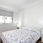 Home2book Bright Drago Terrace Near 아파트