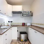 아파트 Home2book Bright Drago Terrace Near