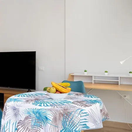 Home2book Bright Drago Terrace Near 公寓