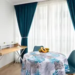 Apartment Home2book Bright Drago Terrace Near *