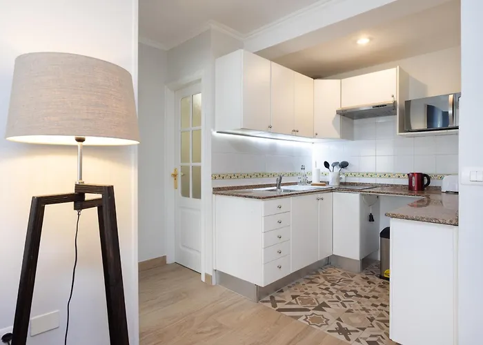 Home2book Stylish Drago