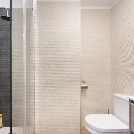 Home2book Bright Drago Terrace Near 아파트 *